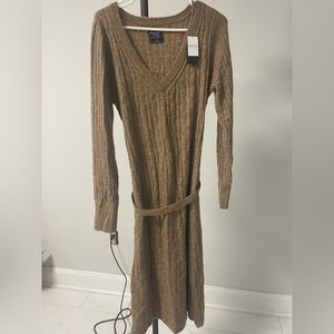 ABERCROMBIE AND FITCH KNITTED DRESS NEVER WORK TAGS ON